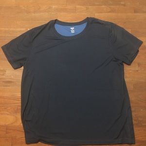 Short-sleeve T-shirt